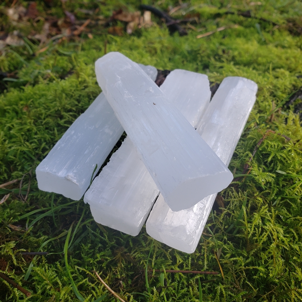 Raw Selenite Log